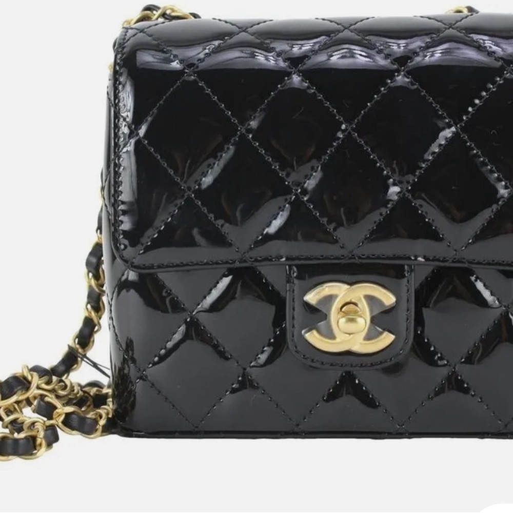 Chanel mini flap patent leather bag